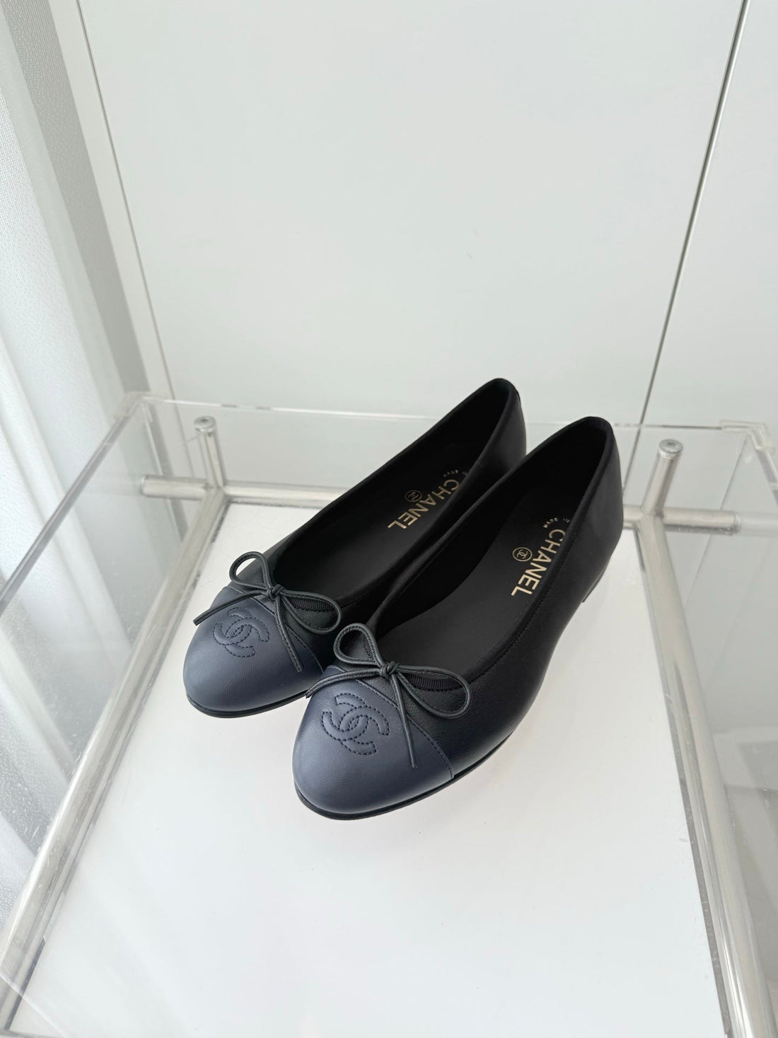 Ballet Flats Black Lambskin 566817