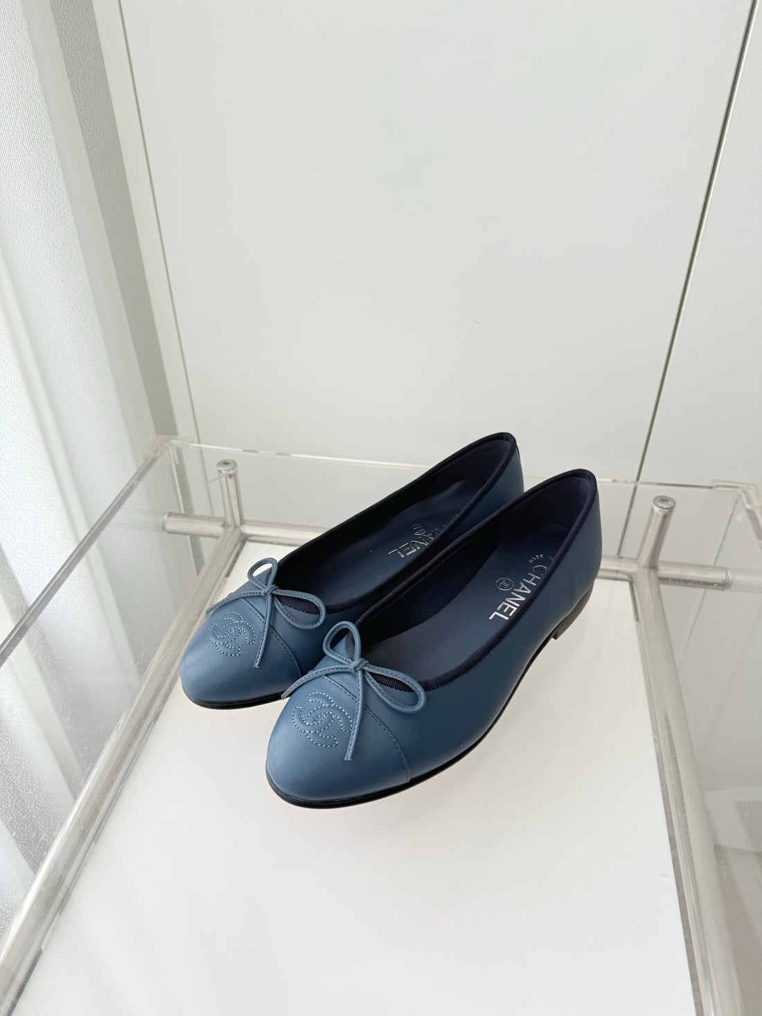 Ballet Flats Blue Lambskin 566816