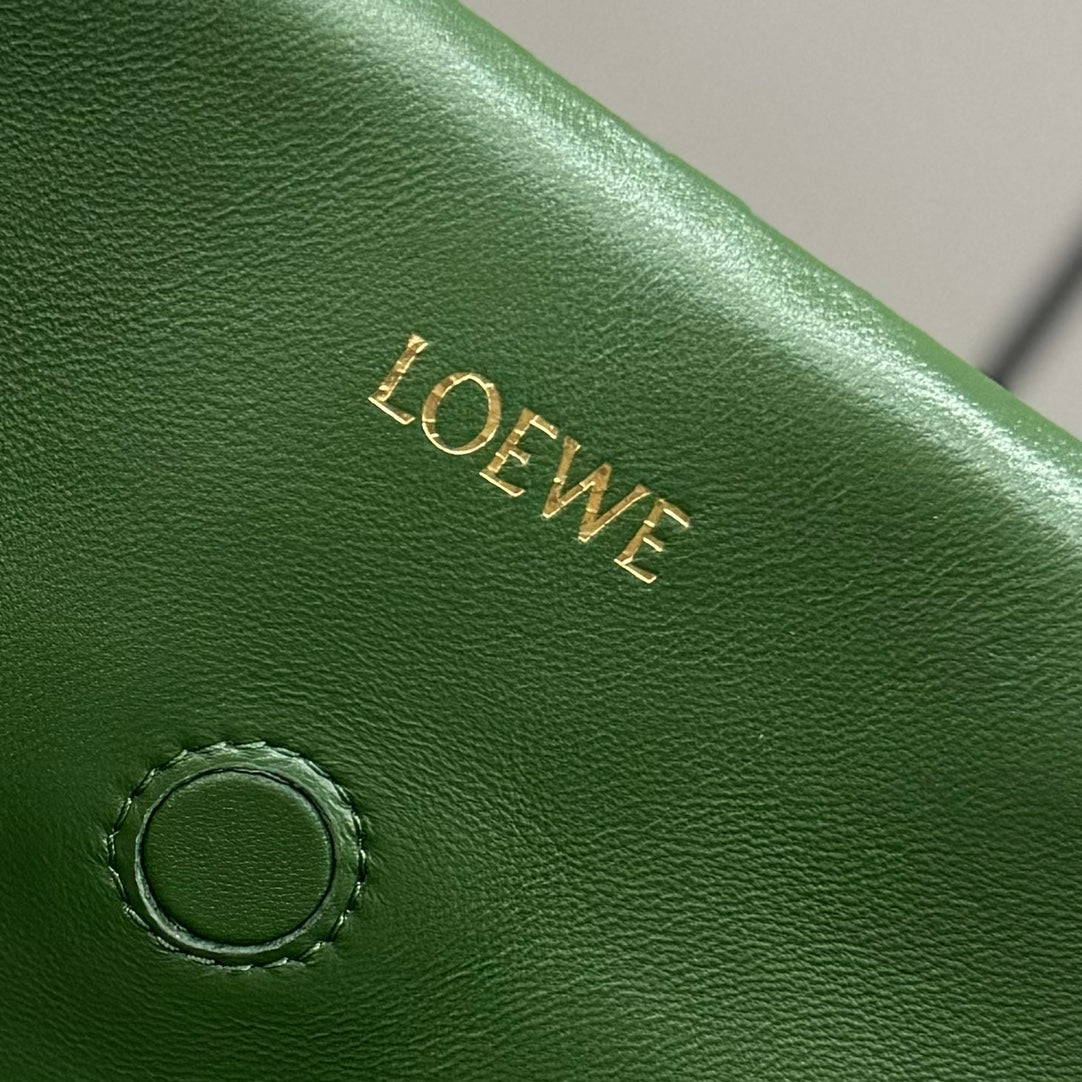 Loewe Flamenco Clutch Bag In Glossy Green Lambskin 274263
