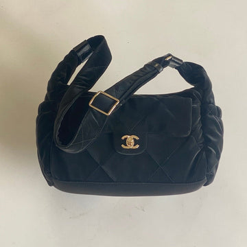 CC Bowling Large 32 Black In Velvet Nylon Bag