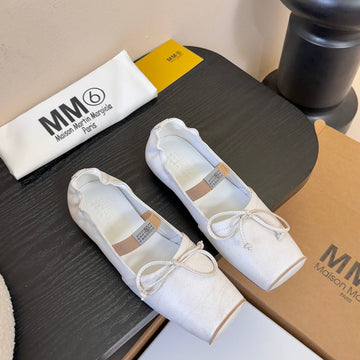 Maison Margiela Split-Toe Retro Mary Jane White Flat In Cowhide 580454
