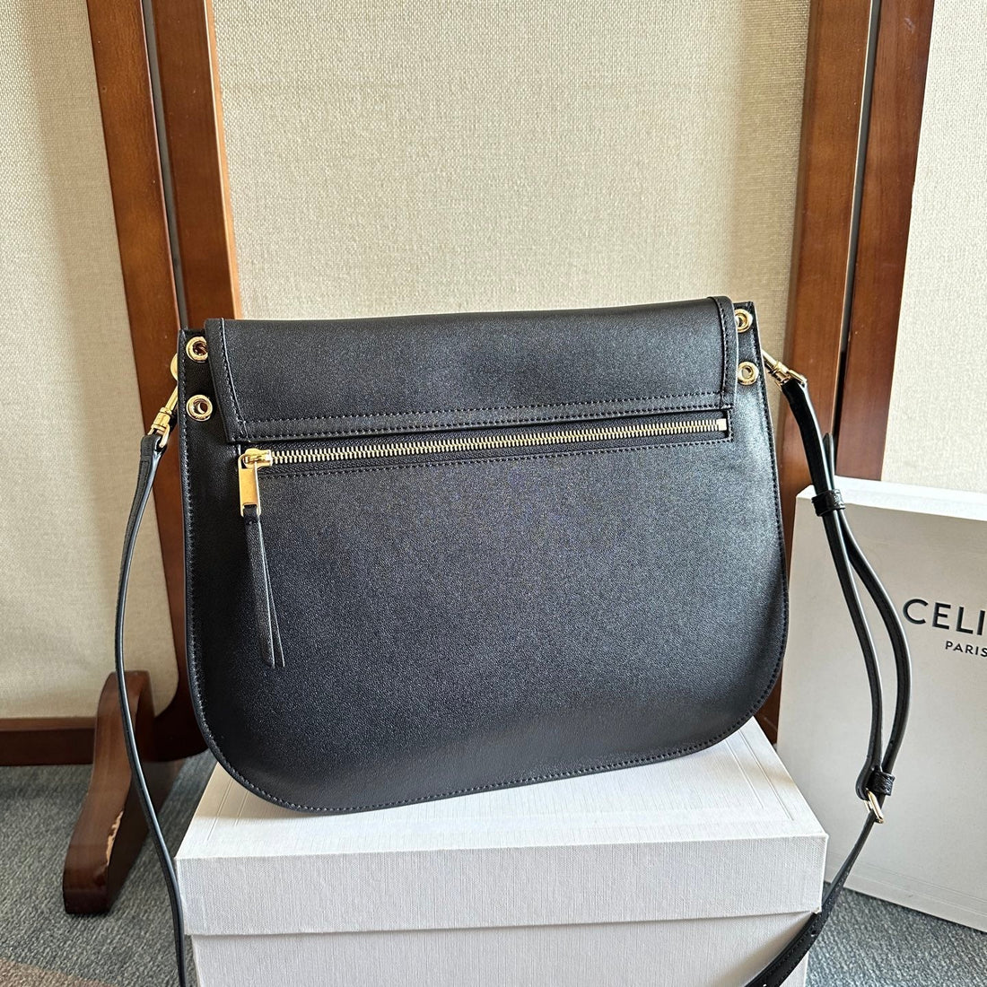 Celine Besace Soft Triome Black Handbag In Lambskin 276301
