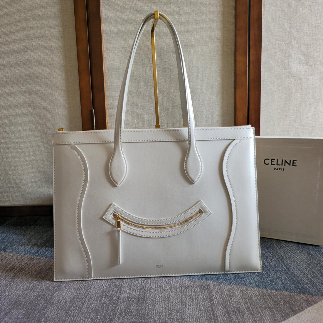 Celine 26 New Smiley Face White Bag In Cowhide 276203