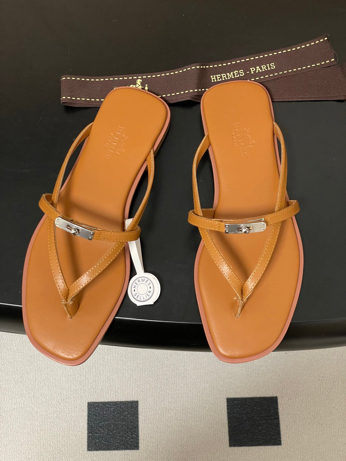 Hm Miss Sandal Brown In Calfskin 593823