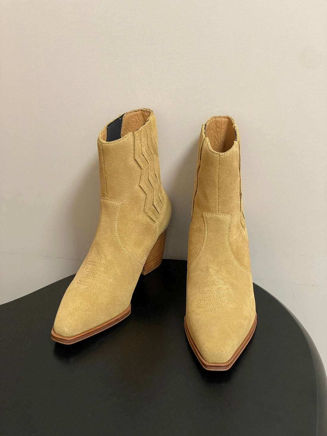 Hm Lissa Chelsea Boots 70 Beige In Suede 593783