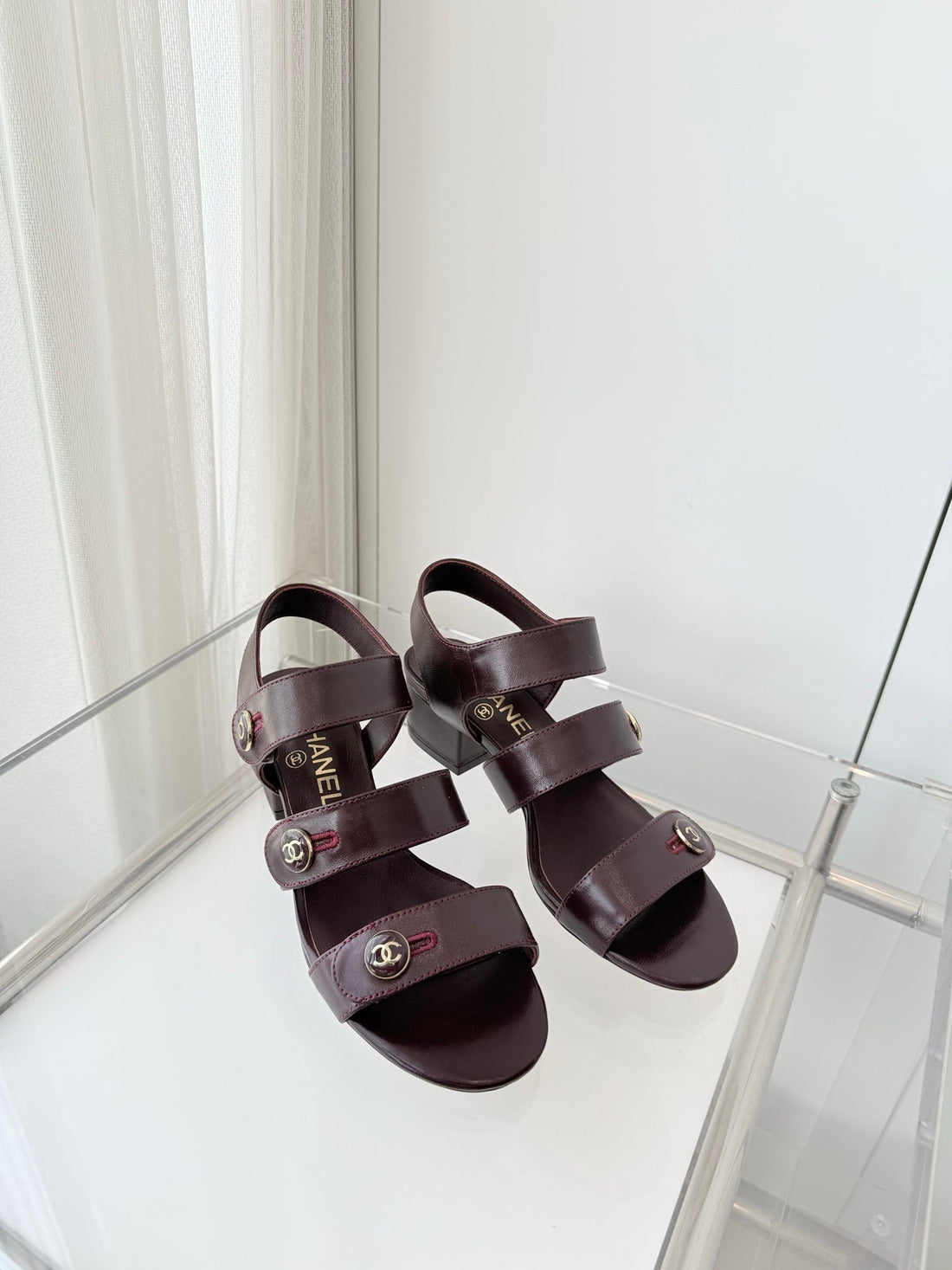 Chanel 26 Turnlock 40 Burgundy Sandal Heels In Lambskin 597400