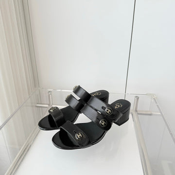 Chanel 26 Turnlock 40 Black Sandal Mule In Lambskin 597396