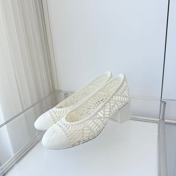 Chanel 26 Ladies 50 Ballet Flats White In Fabric 597342