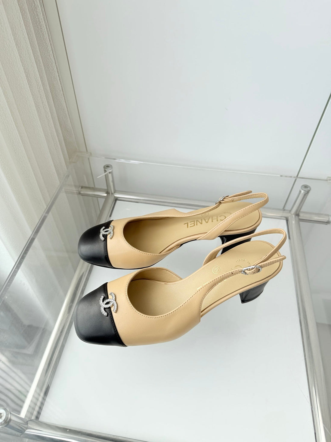 Chanel 26 High Heels Beige Black 50 In Lambskin 597332