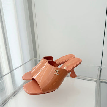 Chanel 26 Sandal 70 Orange In Patent Leather 597362