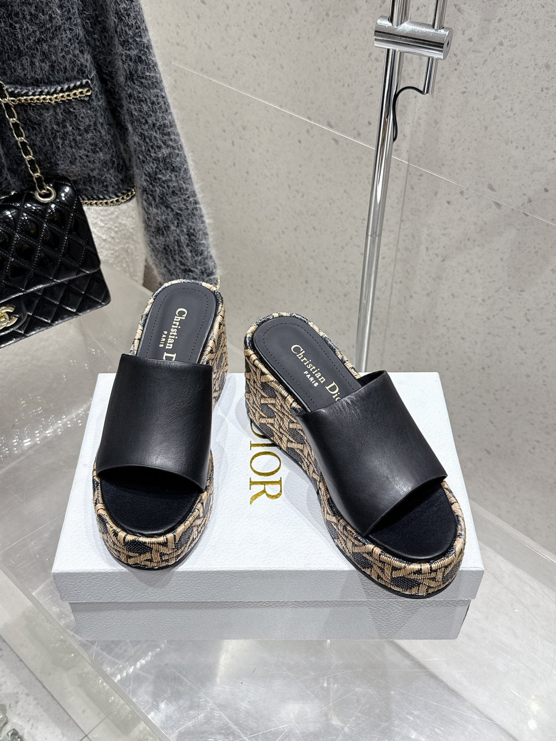 CD Attitude Wedge Sandals Black In Cowhide 598183