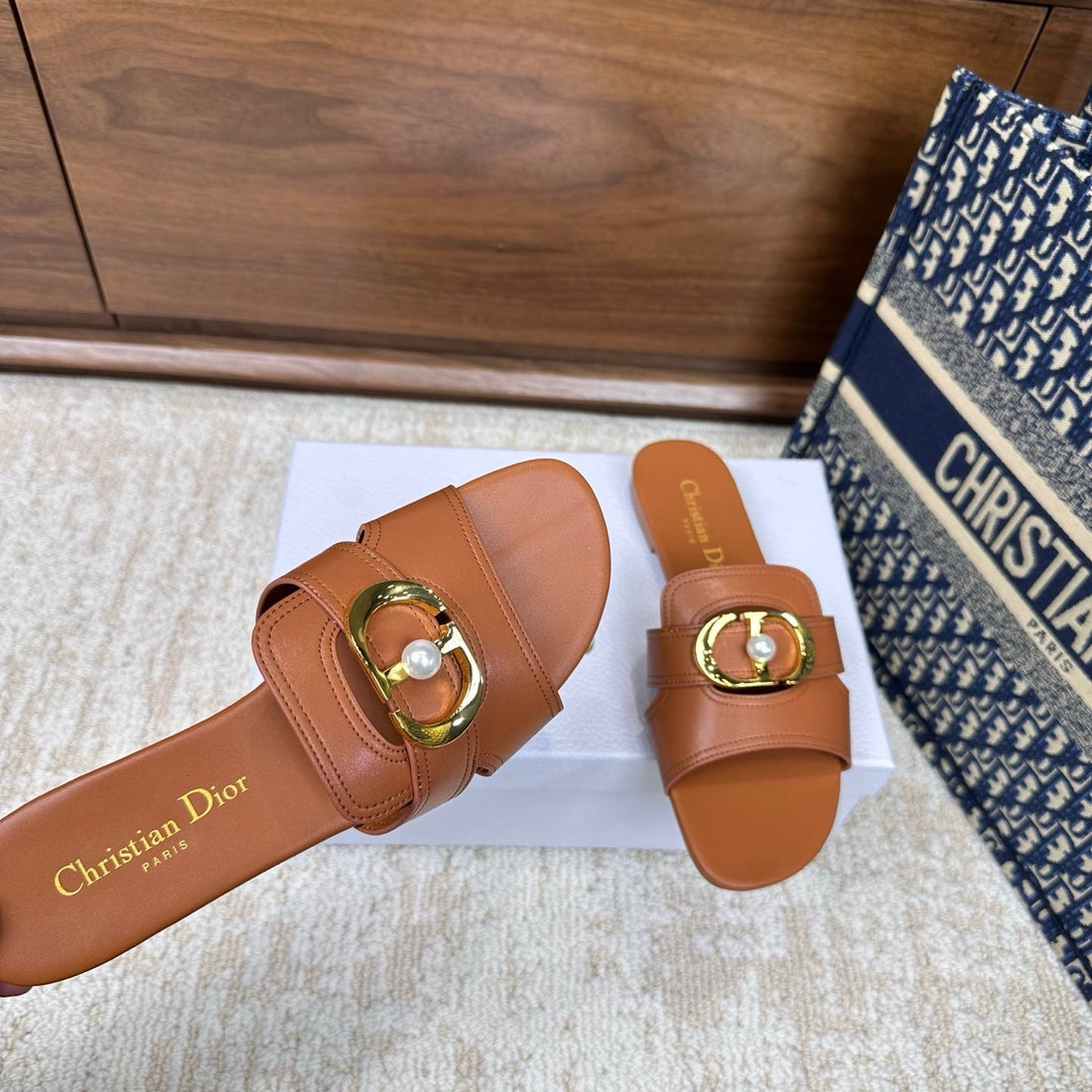 CD Montaigne Sandals Brown In Calfskin 598174