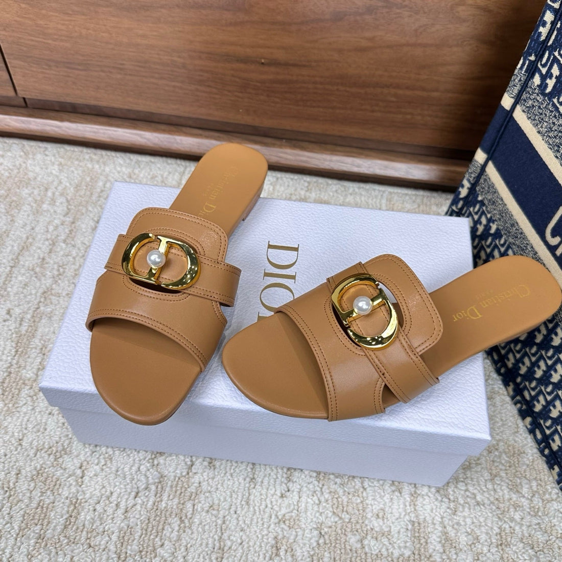 CD Montaigne Sandals Light Brown In Calfskin 598173