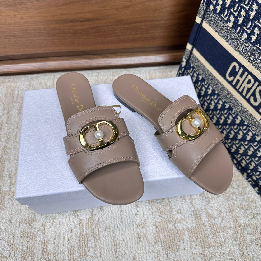 CD Montaigne Sandals Taupe In Calfskin 598171
