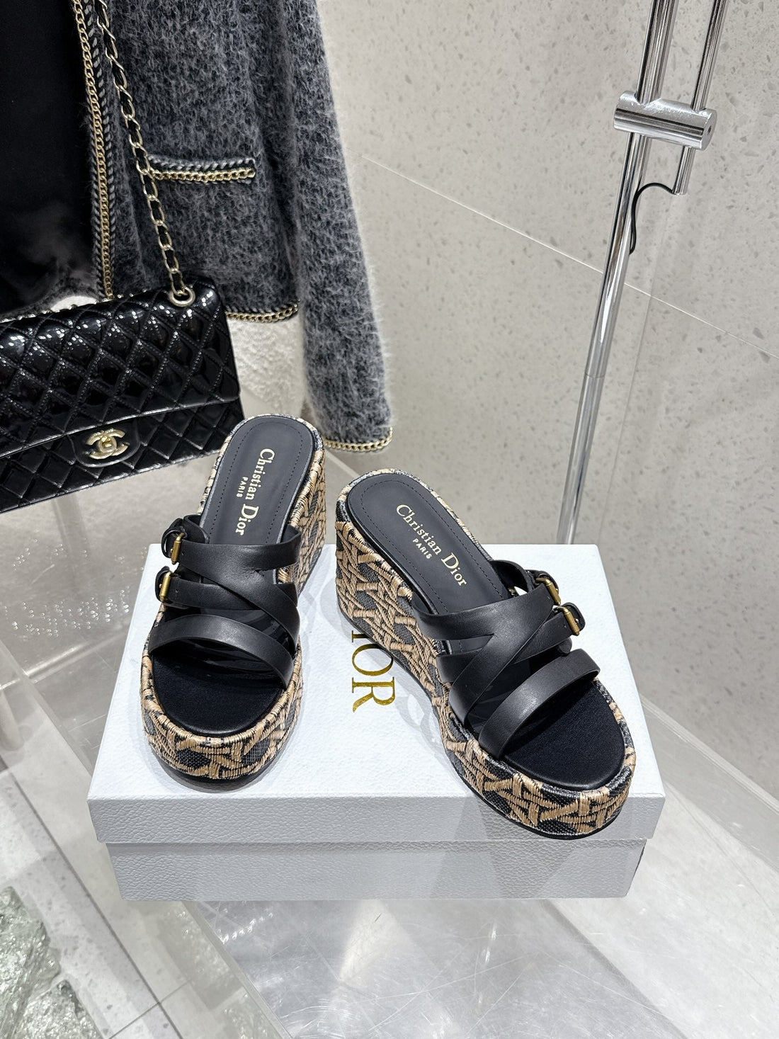 CD 25SS D-Attitude Wedge Sandals 90 Black In Cowhide 598110