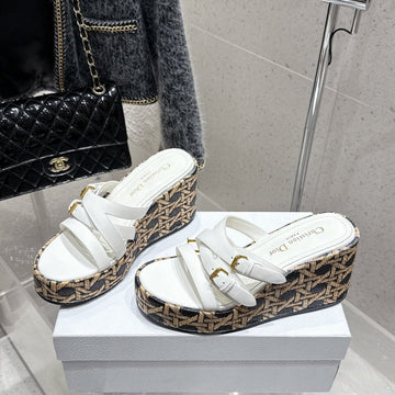 CD 25SS D-Attitude Wedge Sandals 90 White In Cowhide 598107