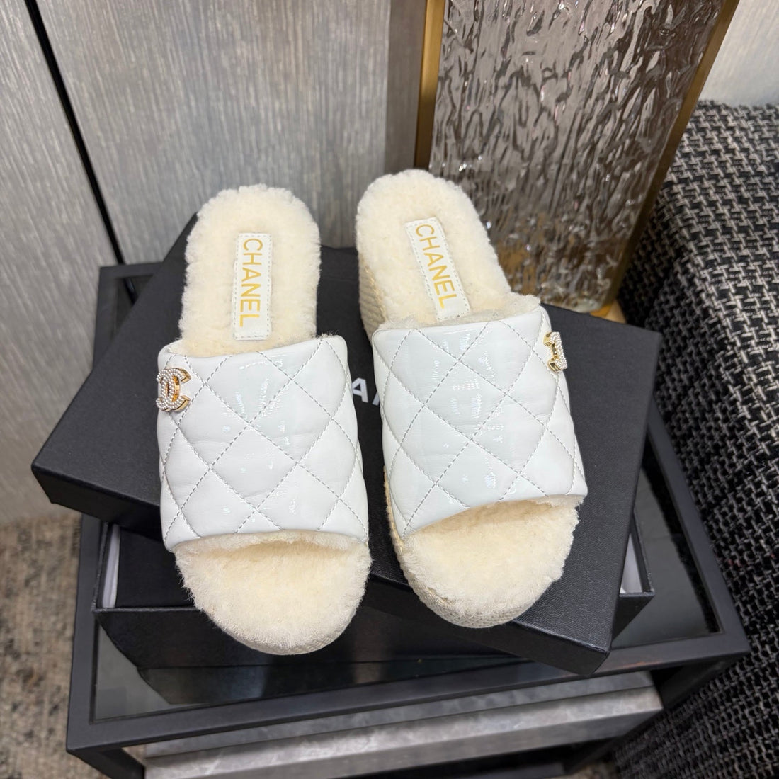 Chane 26 Platform Slippers White Beige In Patent Leather With Wool 602466