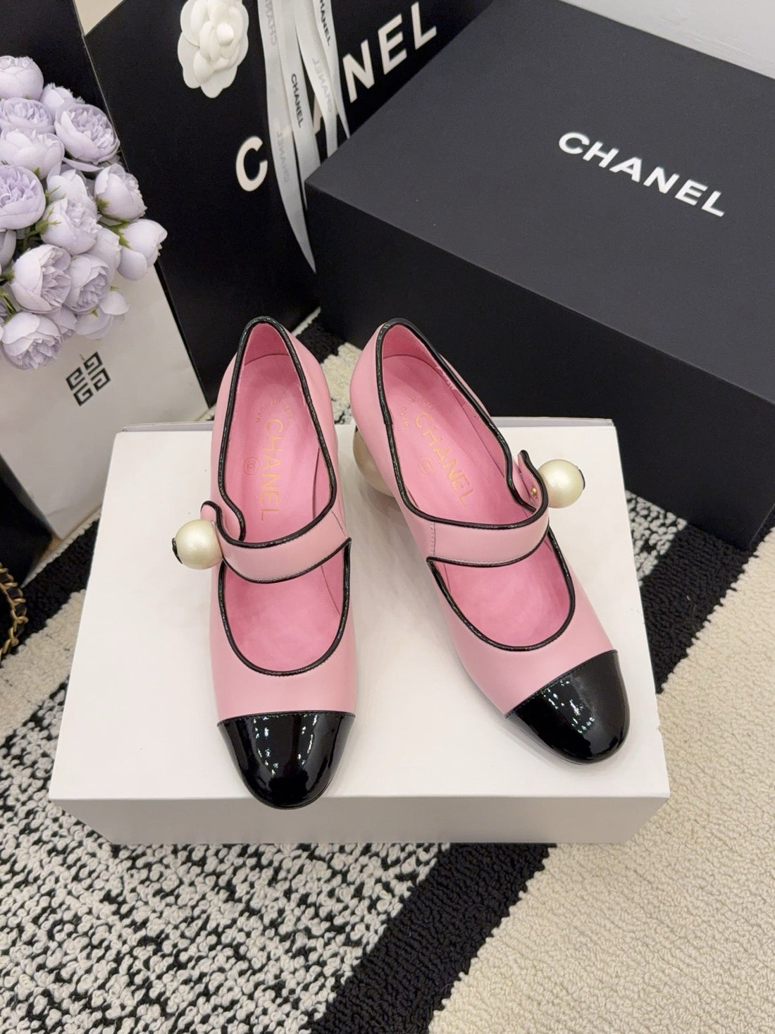 CC Pearl Heel With Rhinstone Clasp Mary Janes Pink Cowhide 602355