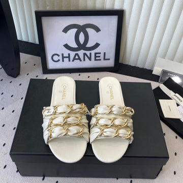 Chanel Early Spring Chain Slippers White In Lambskin 611715