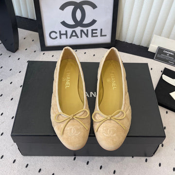 CC Ballet Flats Yellow In Suede 611697