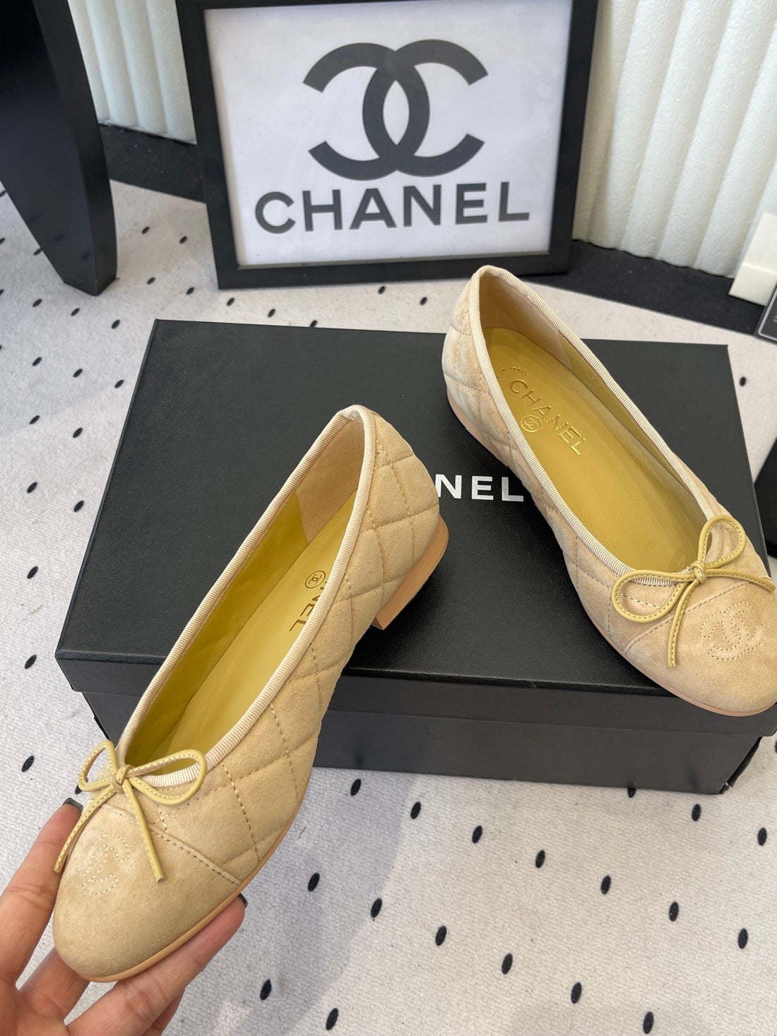 CC Ballet Flats Yellow In Suede 611697