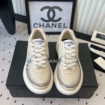 CC Sneaker Beige In Cowhide 611667