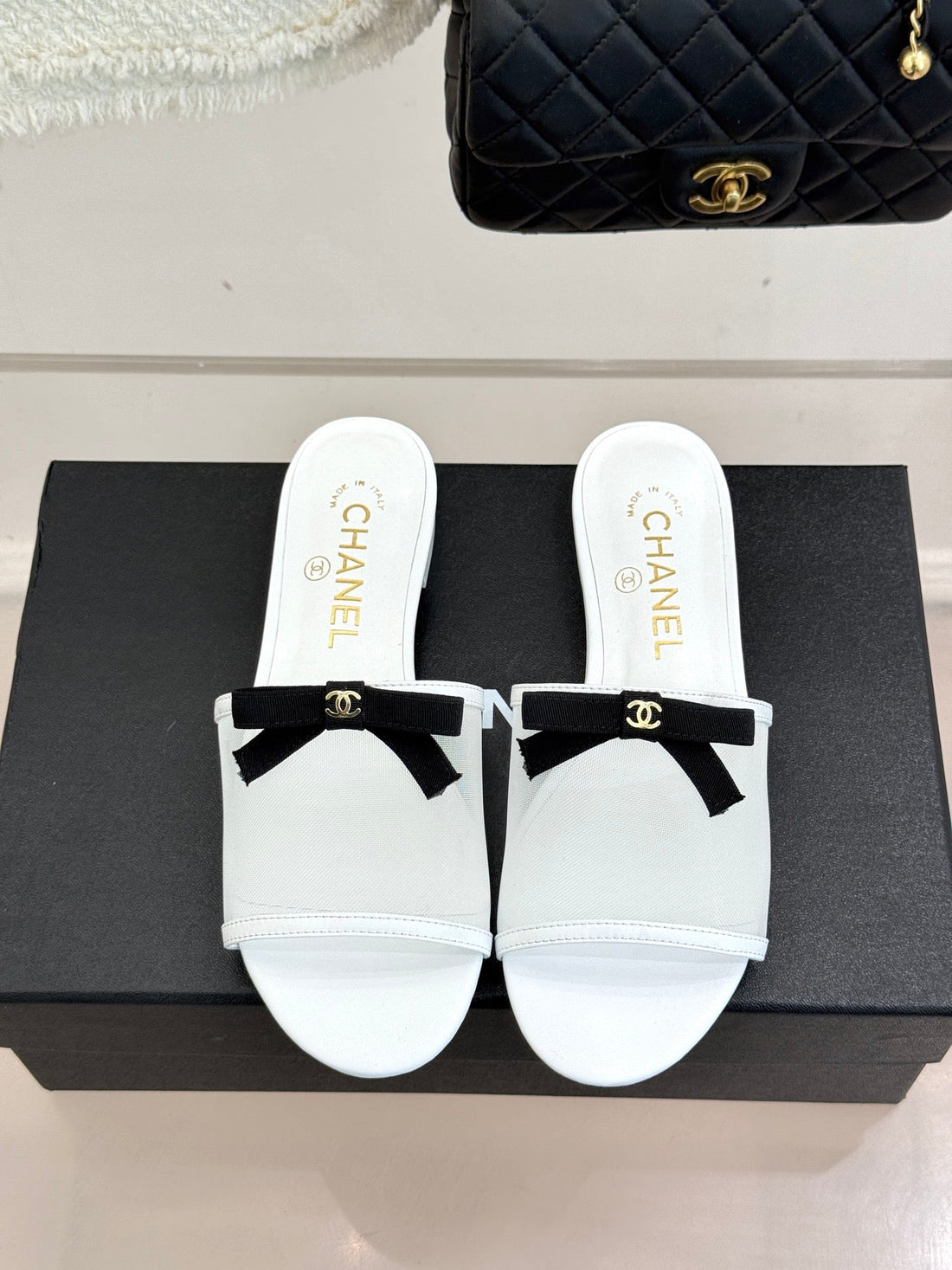 Chanel 26C Double C Bow Slippers White In Mesh 615709