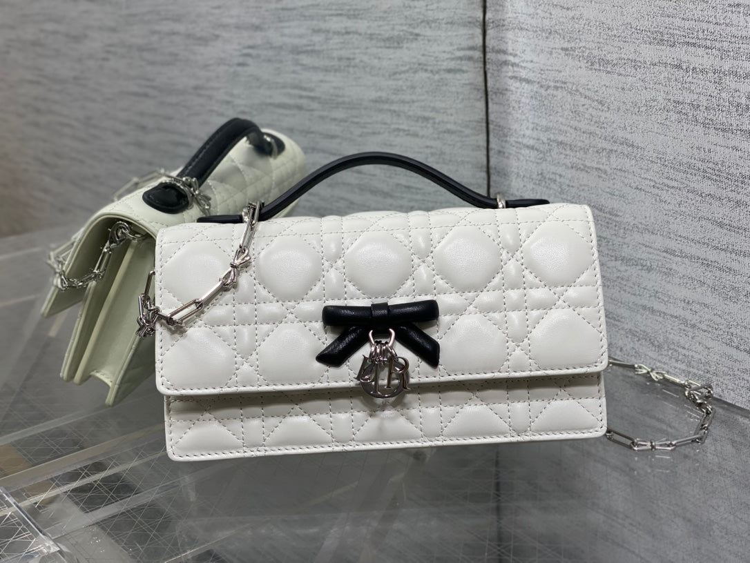 Dior 26 Bow Pearl Chain Clutch Two Tone White Black Lambskin Shw