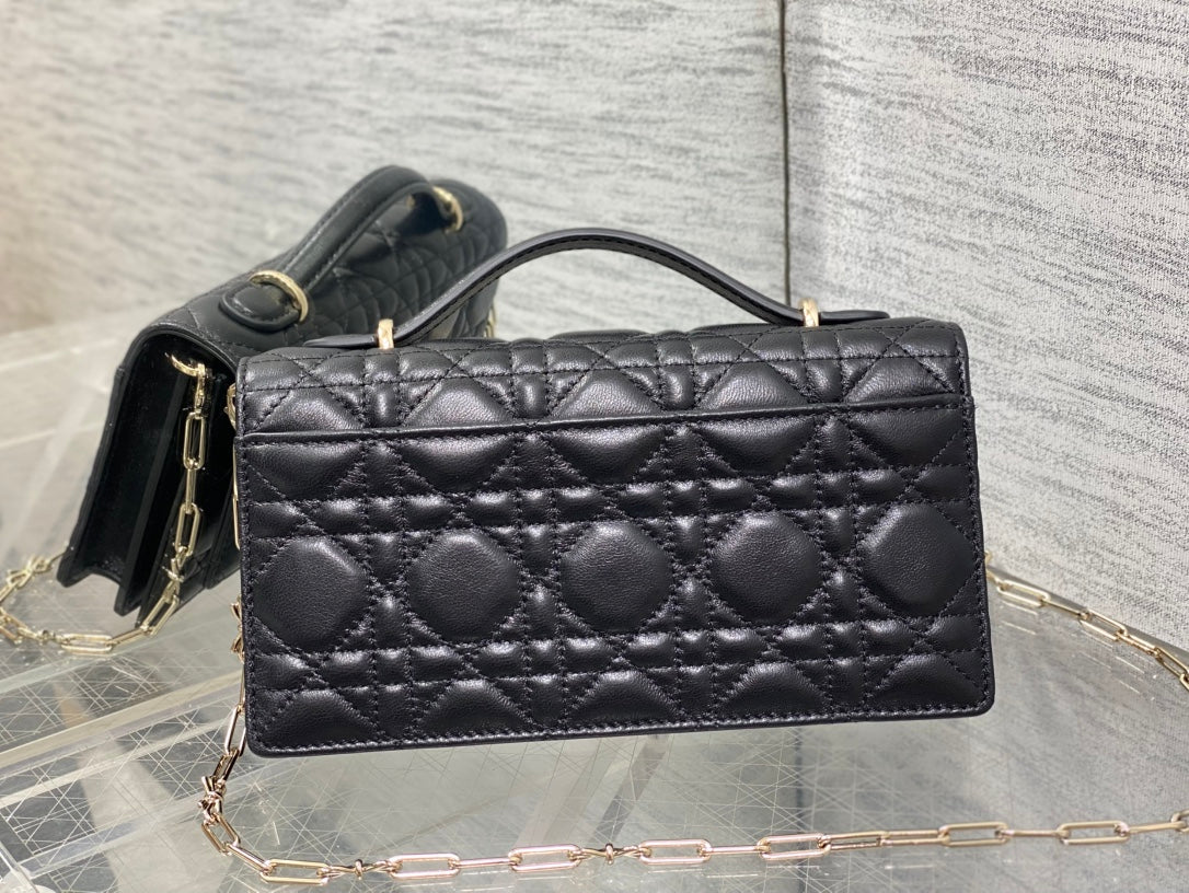 Dior 26 Bow Pearl Chain Clutch Black Lambskin Ghw