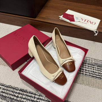 Valentino Garavani Pumps 60 Brown Cream In Sheepskin 685890