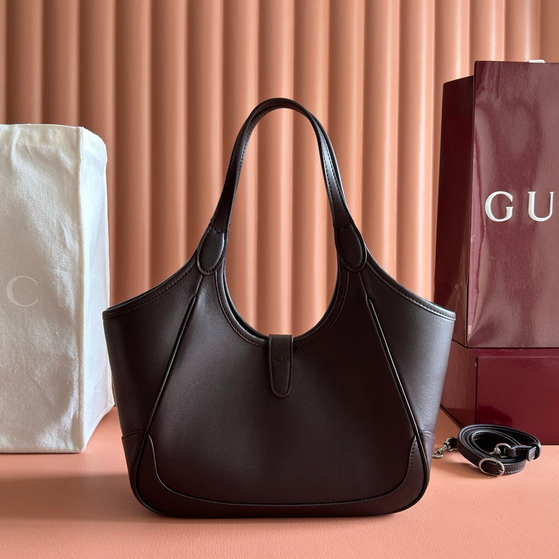 Gucci Mercato Small 26 Tote Bag Brown In Cowhide 284925