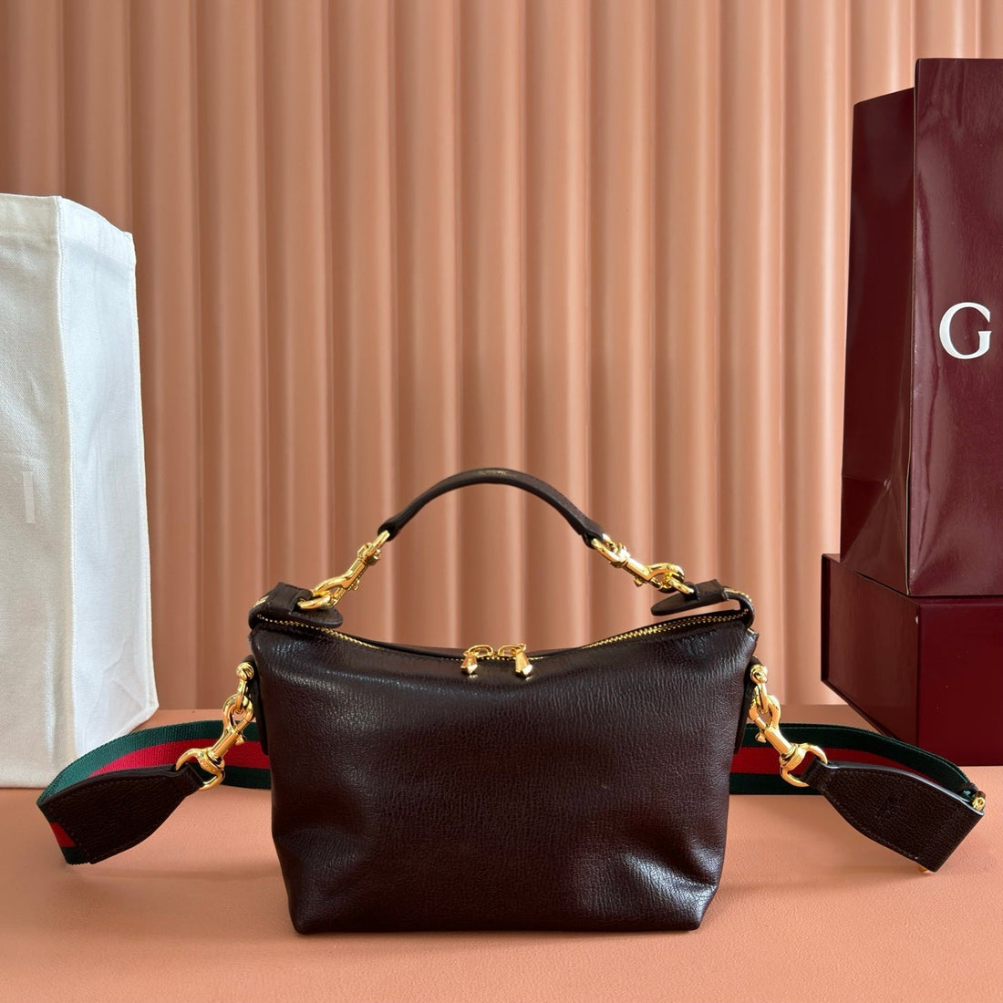 Gucci 26 Coach Shay Crossbody Bag 25.5 Brown In Cowhide 284954