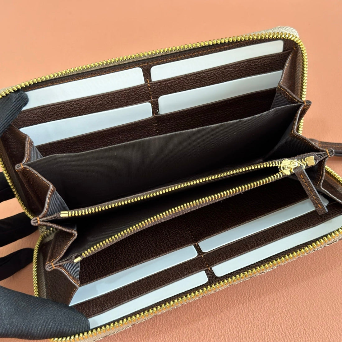 GG Marmont Series Full Zip Wallet Brown In Canvas 285027