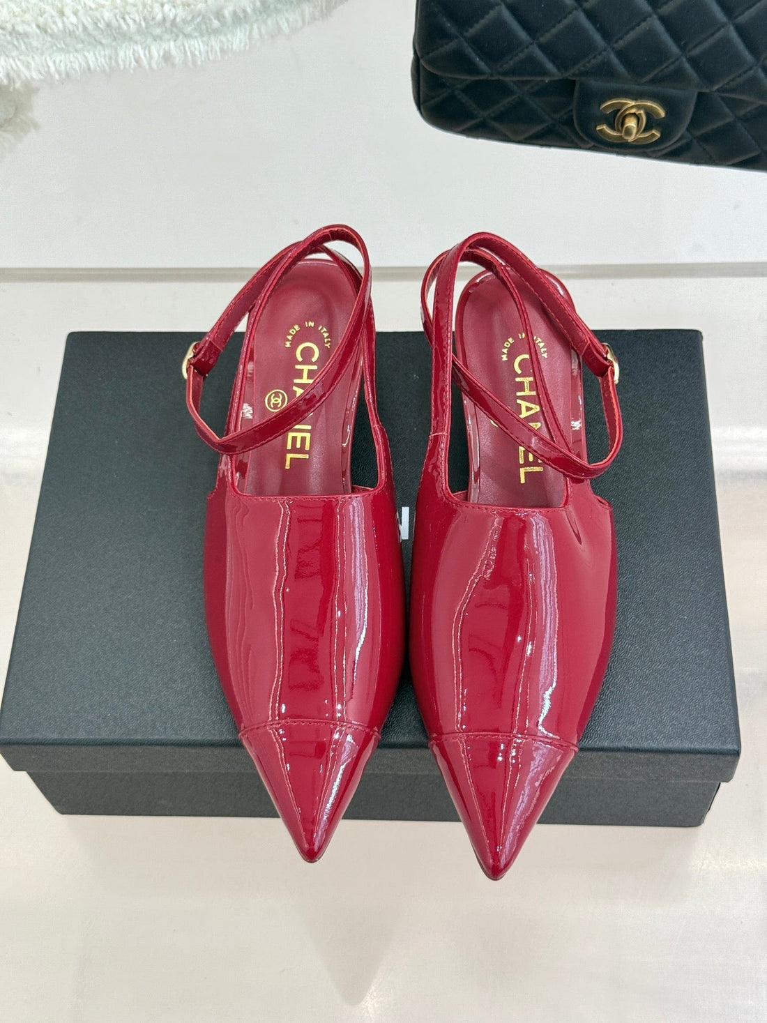CC Pointed Toe Kitten Heel 30 Open Back Sandals Red In Patent Leather 706380