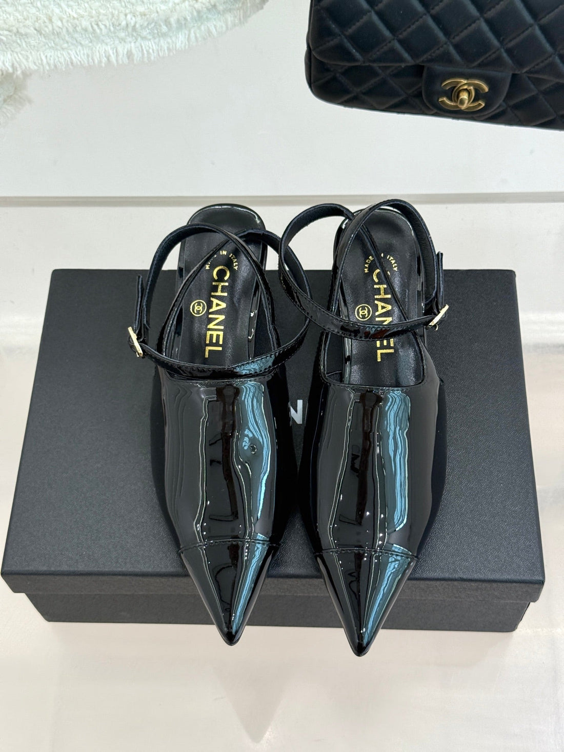 CC Pointed Toe Kitten Heel 30 Open Back Sandals Black In Patent Leather 706378