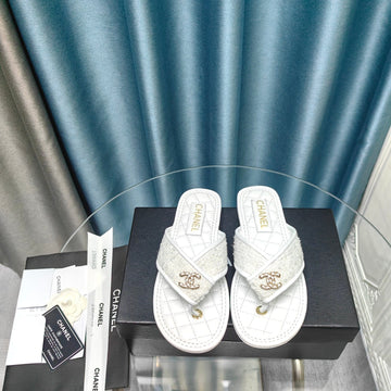 Chanel 26P Flip-Flops White In Woven 712312