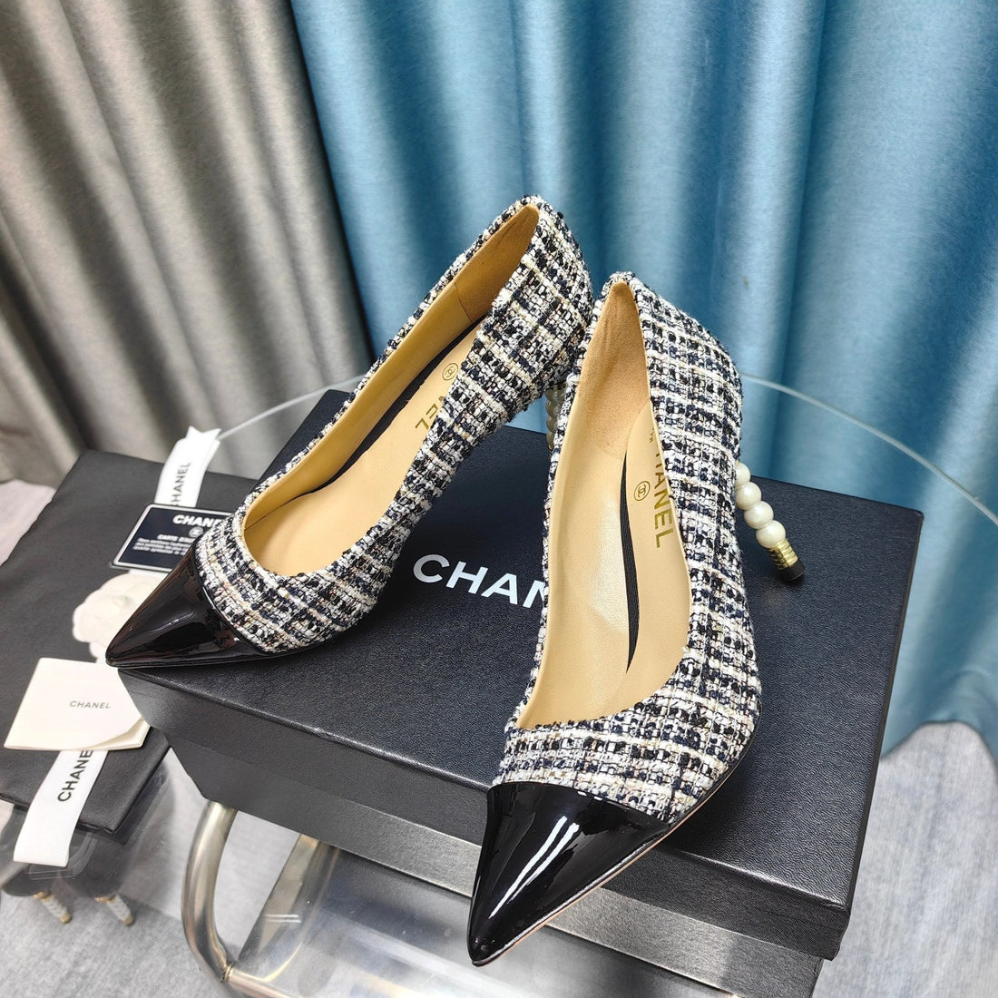 Chanel 26 Pointed Toe 85MM Pearl Black White In Coarse Tweed 712804