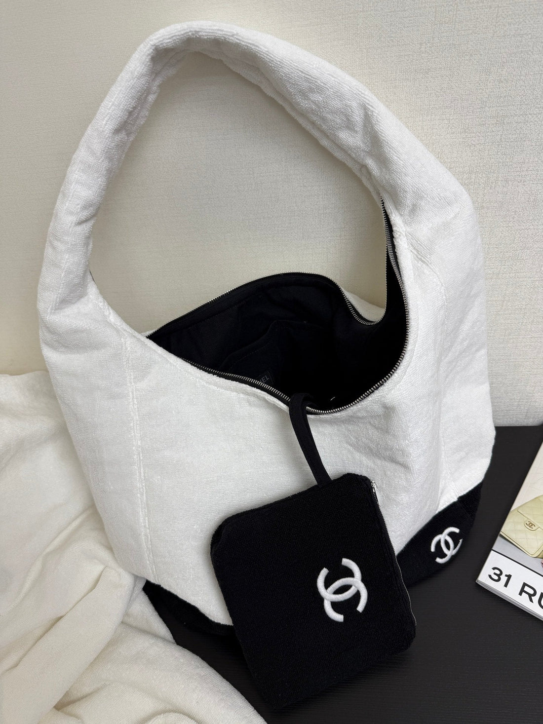 Chanel 2026 Beach Bag 60 White In Cotton