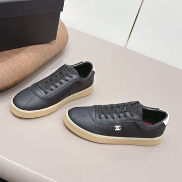Chanel 26 Round Toe Platform Casual Shoes Black In Cowhide 739424