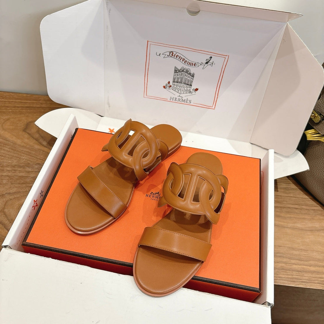 Hm Sandal Brown In Calfskin 743980