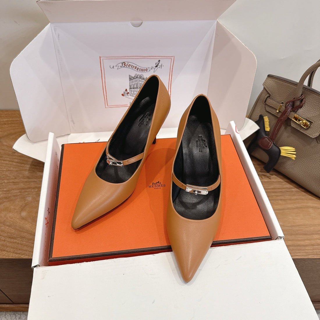 Hm 26 Majeste 85 Pump Brown In Cowhide 744010