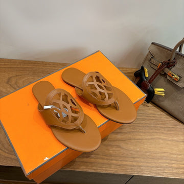 Hm Mage Sandal Brown In Calfskin 744043