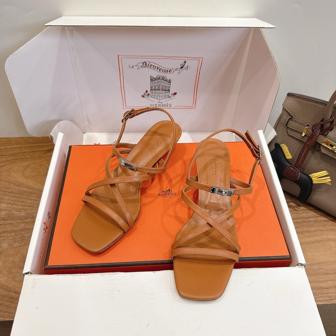Hm June Sandal Brown In Cowhide 744048