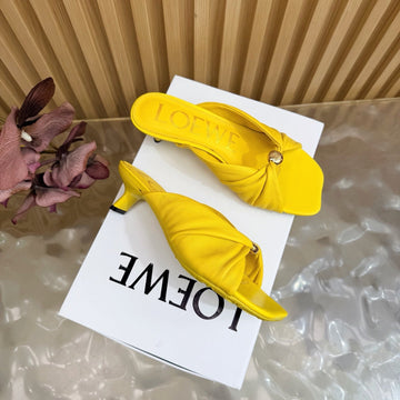 Loew Pebble Soft Sandal 55 Yellow In Sheepskin 749415