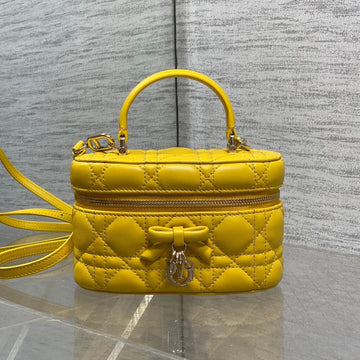 CD Bow-Embellished Cosmetic Bag 17.5 Yellow In Lambskin 286426