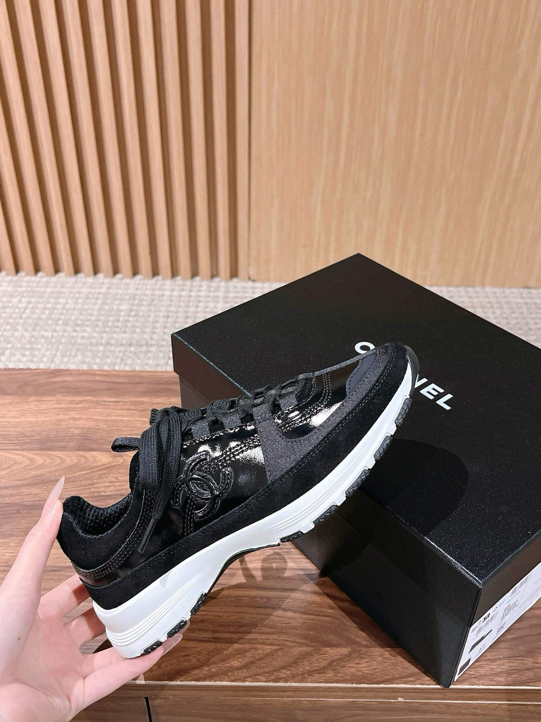 CC Sneaker Black In Leather 753927