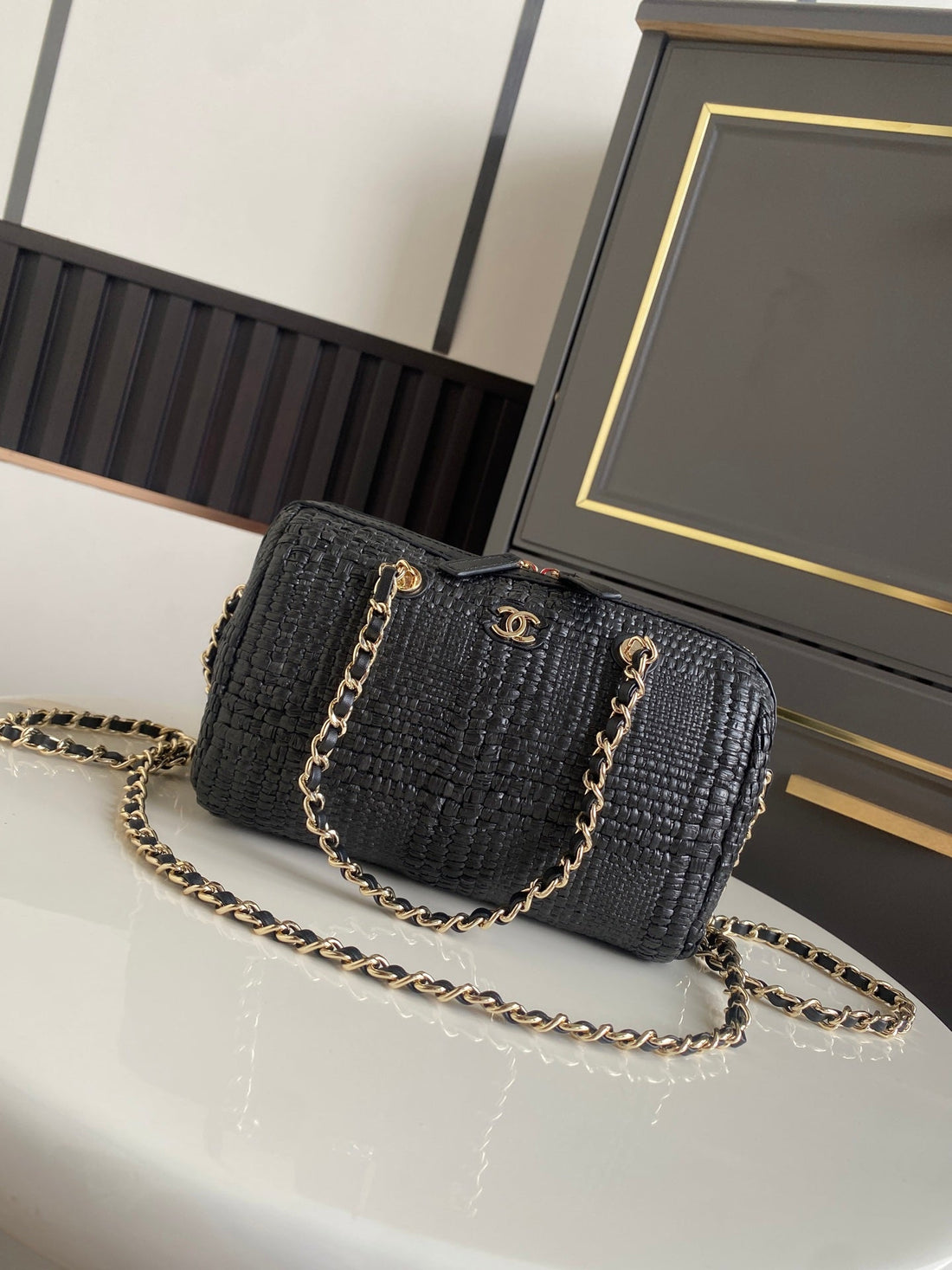 CC Classic Handbag With Chain 18.5cm Black Woven Coconut Fiber