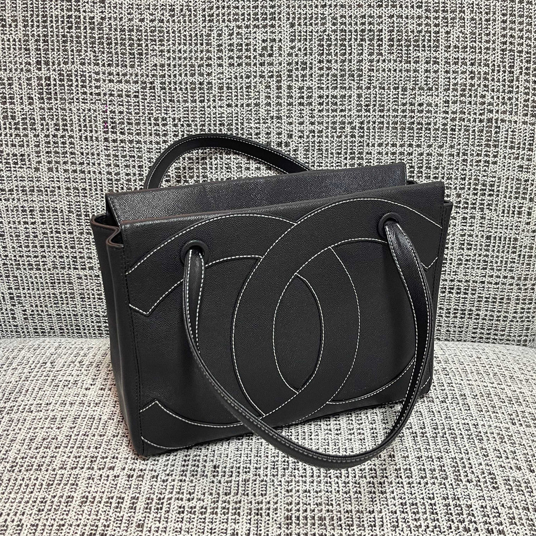 CC Vintage Contrast Stitch Tote Bag 29CM Black Caviar Leather
