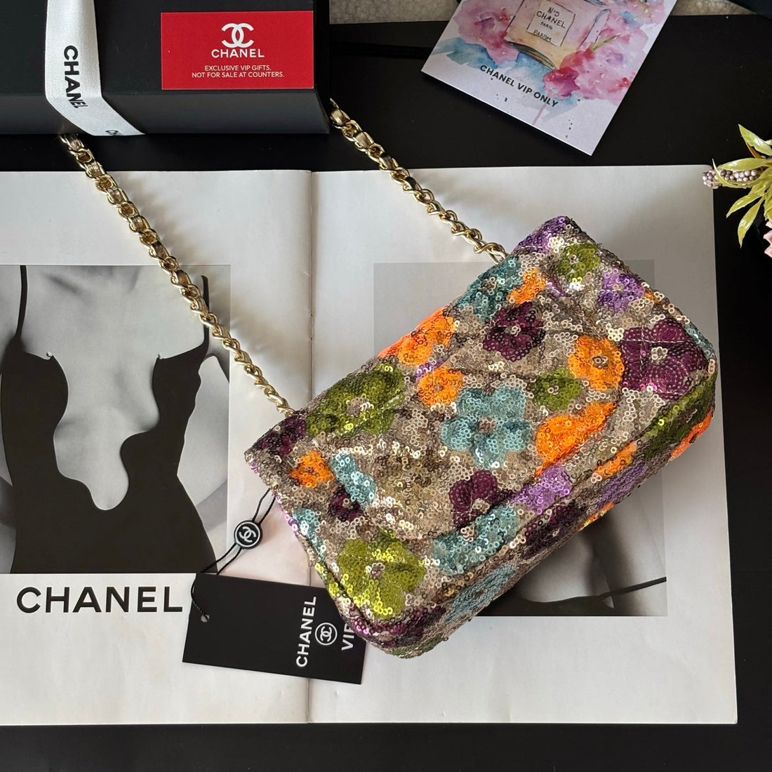 CC Flap Bag Floral 20CM Beige Multicolor Sequin Leather Ghw 158377