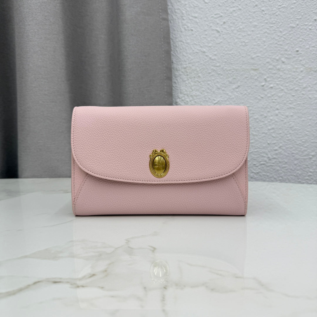 CD Médaillon Envelope Pouch 20.5cm Pink Cowhide Leather Ghw 158548